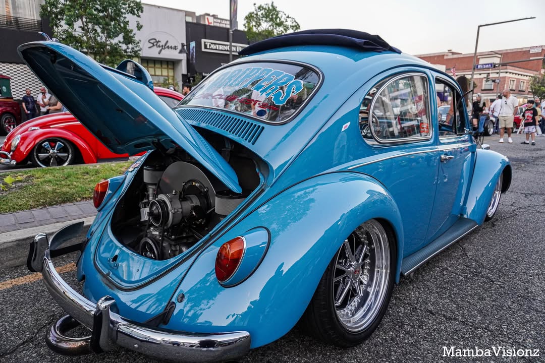 GuadaCoimbra01's tweet photo. One of my favorites I don’t get to shoot often. Everything about this @das_olblue67 ride was incredible at @glendalecruisenight. https://t.co/4PoFkL12o5