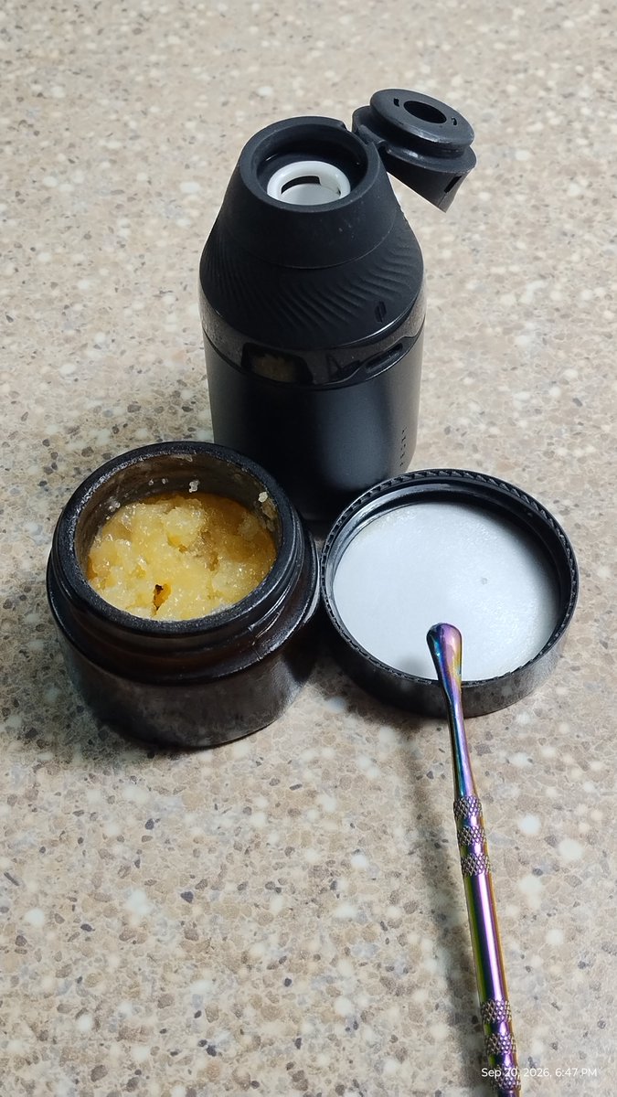 Phoenixheat9's tweet photo. @stoned_dawg #LemonCake #DiamondsAndSauce #ProxyCore ๐จ https://t.co/XSCxTLqvh6