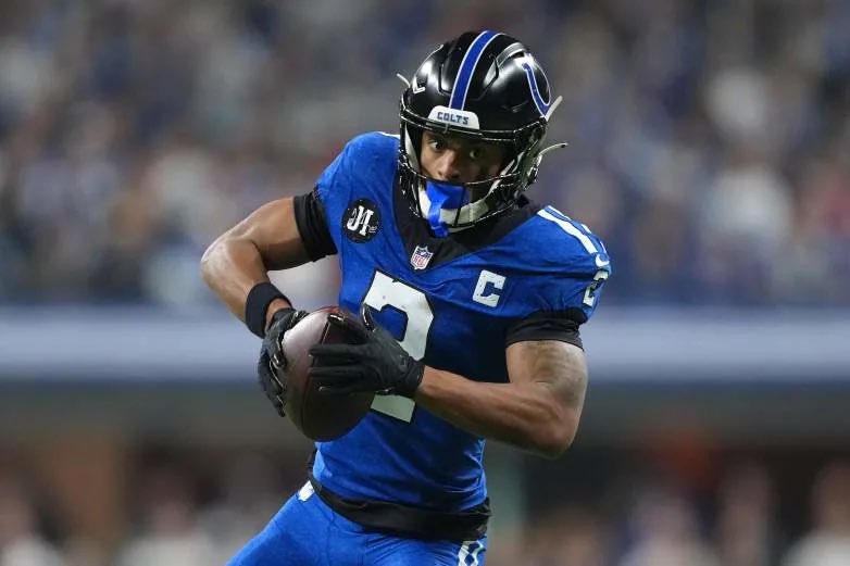 VicksPicksHQ's tweet photo. HOW ABOUT A FIRST HALF CASH TO END THE NIGHT 💵🤑

Josh Downs o39.5 Receiving Yards ✅

WHAT. A. DAY.

LFG! https://t.co/b8VIRcsNRL