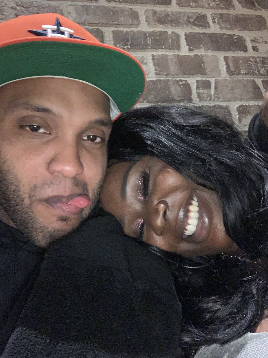 sag5200's tweet photo. I miss her like crazy I try to forget or like not to think about it so much 🙏 but dam why must the good die young https://t.co/nkBAK1zLrv