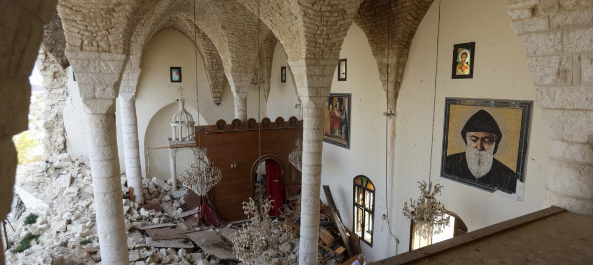 Gogo89880's tweet photo. @CUFI foto / Their desecration and shelling of Christian symbols. https://t.co/hJKhW4CbYc
