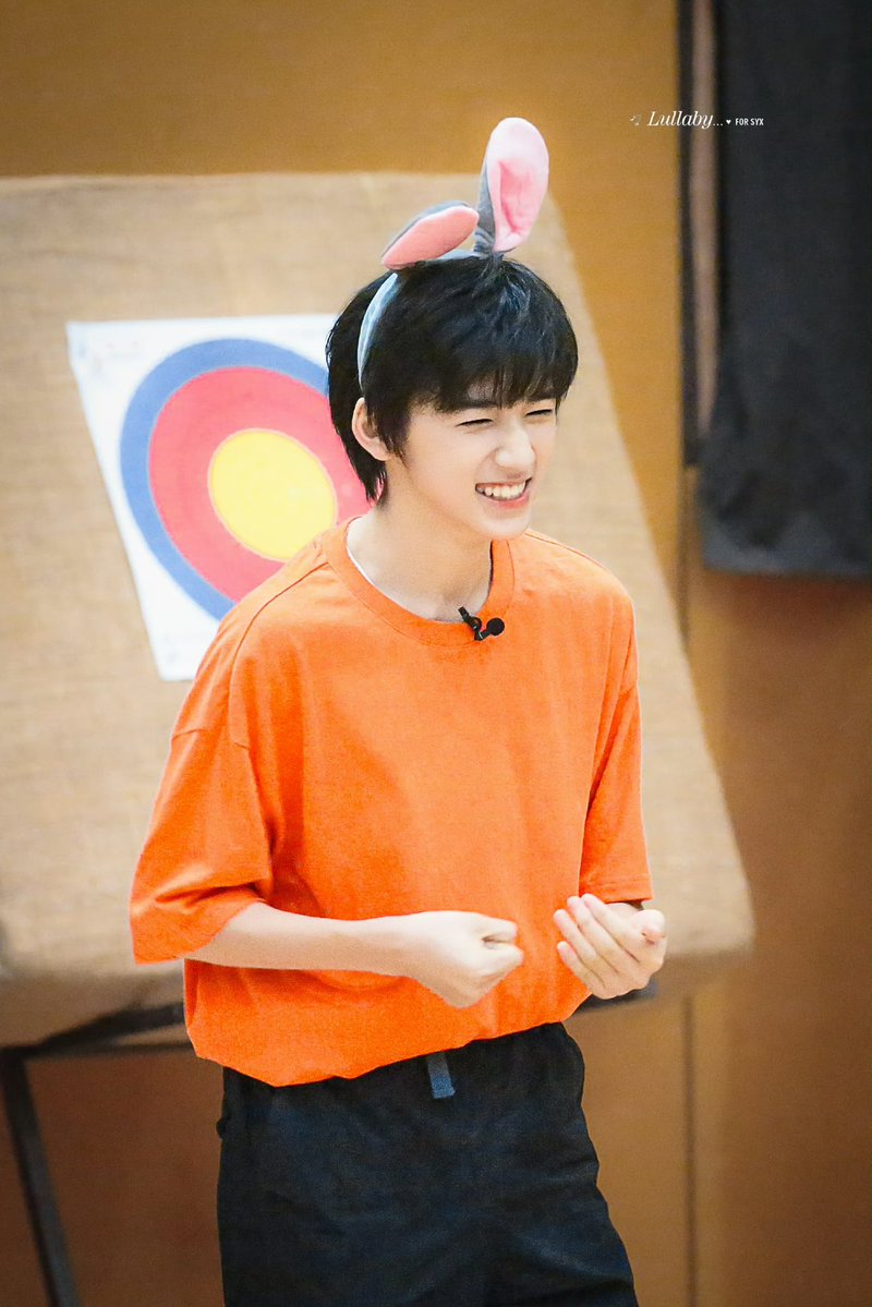 yayamoyed's tweet photo. who remembers this cute lil bunny https://t.co/36hMgcYAVK