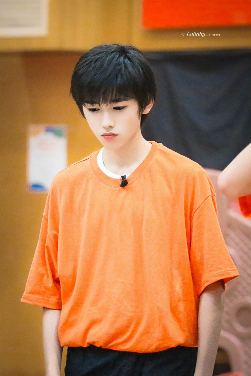 yayamoyed's tweet photo. who remembers this cute lil bunny https://t.co/36hMgcYAVK