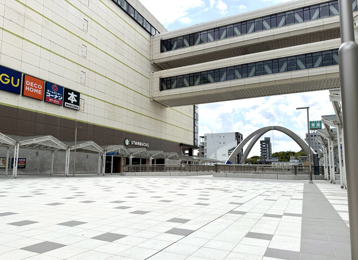 vivicos_ark's tweet photo. 🎫絶賛チケット発売中🎫
9/27(日) #ビビコス豊田市駅前
駅西口デッキに能楽堂や参合館広場、GAZA広場も撮影🆗
#さくコス ステージも開催🌸 
当日は『とよたまちなかフェスタ』開催📢
チケットはこちら⤵️
https://t.co/wWaIW4MqIX

#ビビコス https://t.co/Xf70wrke2H