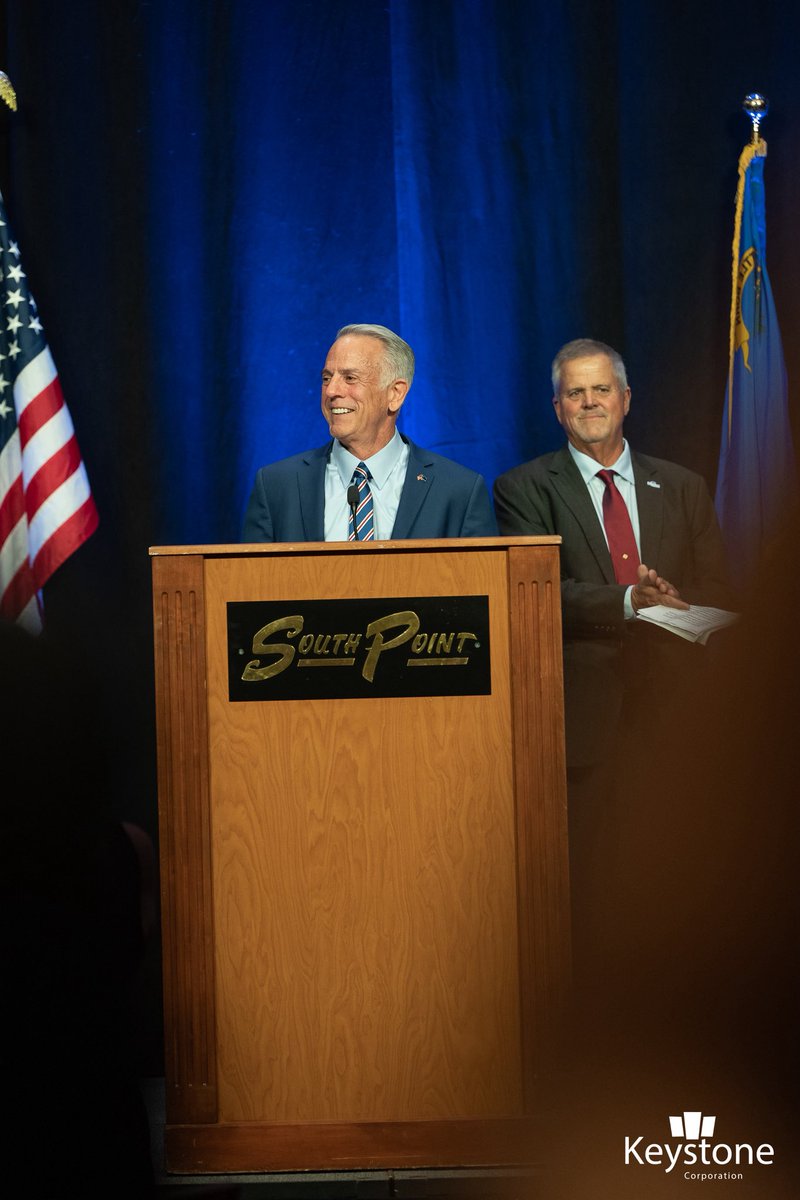 JoeLombardoNV's tweet photo. Great to speak at the @KeystoneNevada Annual Dinner with former White House Press Secretary @kayleighmcenany. 

Thank you to Keystone for what you do for Nevada's business community. Together, we’ll keep Nevada open for business and create more opportunities for every Nevadan.

Now we must do our part, in just 44  days, we must make our voices heard and VOTE.