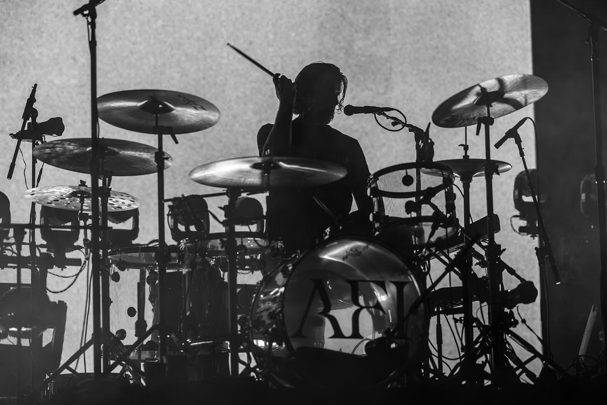 AFI's tweet photo. What a beautiful night with all of you in Orange County. 🖤

Next stop: Mexico City.

📷: Joe Lilak, Carlo Cavaluzzi + Haley Guidry https://t.co/yWzuJtX6DX
