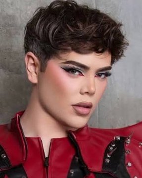 thatdangtasha's tweet photo. COHL IS CORNY, CAN'T FIGHT, AND MEDIOCRE WITH A BLACCENT JUST LIKE HIS MOTHER, BLUEFACE BARBIE! 🤢🤮🤡

#BadBoys 
#BadBoysCancun https://t.co/PbZWjdm0oK