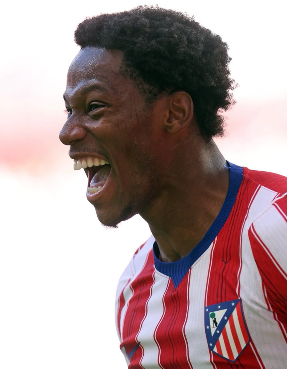 theFJEN's tweet photo. "His videos should be shown to every kid out there who wants to become a striker. This is how a world-class No. 9 moves and finishes inside the box." 🇨🇦🥶

-  🚨🗣️ La Liga co-commentator on Jonathan David https://t.co/5NKCogGXAY