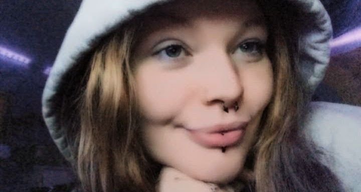 ccnaeq's tweet photo. Keep sending your IRLs to show off, cucks https://t.co/SML7XHFNog