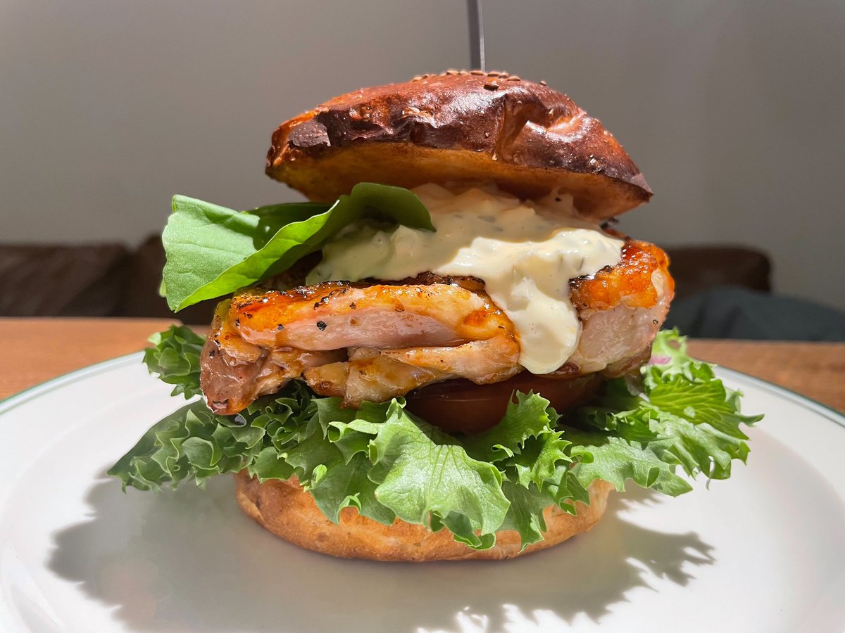 CHILLAXBURGER's tweet photo. 本日臨時休業とさせてください🙇

9/23(木)は振替営業致します！
明日から定休日まで休まず営業致します🍔
よろしくお願いします！

#バーガー #ハンバーガー #池袋ランチ #池袋 #サンシャイン水族館 #池袋アニメイト https://t.co/KS5Z4LBgbI