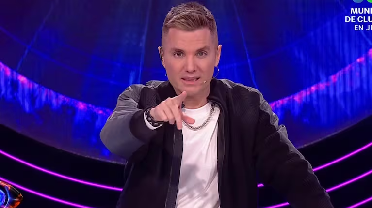diegpereyr's tweet photo. Santiago del Moro / Santiago del Borro
#GranHermanoUY https://t.co/vMRVfZyq1b
