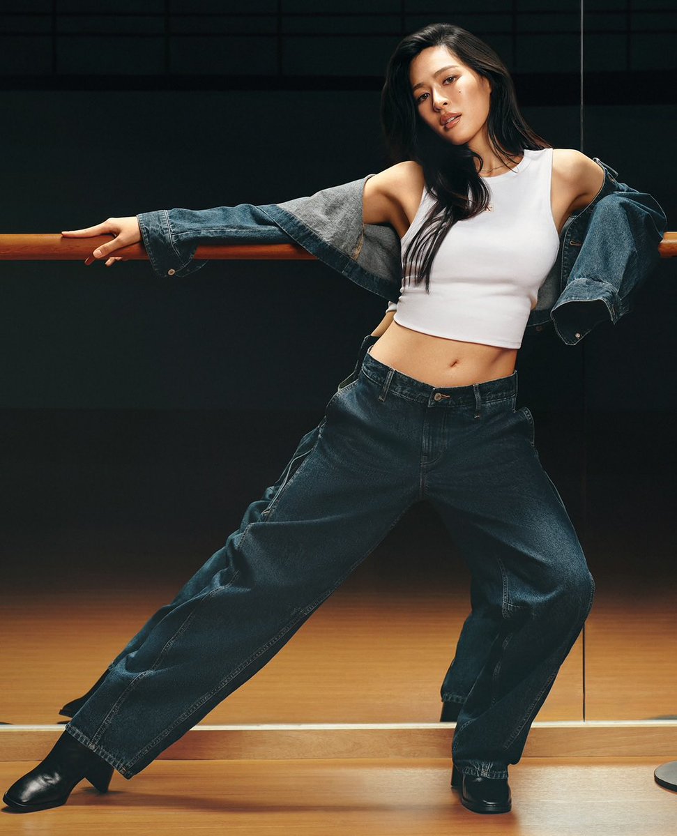 FlyinQuietly's tweet photo. On a platform where love requires restraint, We’re learning to keep the excitement, the butterflies, and the love a little tucked away. 
Otherwise, this little cozy space of love might get shadowbanned. 😅

But the reality is... it’s simply impossible to hide! 🔥

This Calvin Klein wave is hitting every single platform back-to-back, Pushing the heart-fluttering meter straight to the max.

Truly want to exercise restraint, But it’s just too hard to hide.😭

Macam mana? 🫪🤓😍

#LinglingKwongxCalvinKlein #CalvinKleinSS27 #FeeltheFit #CalvinKlein #LinglingKwong @CalvinKlein @linglingsirilak