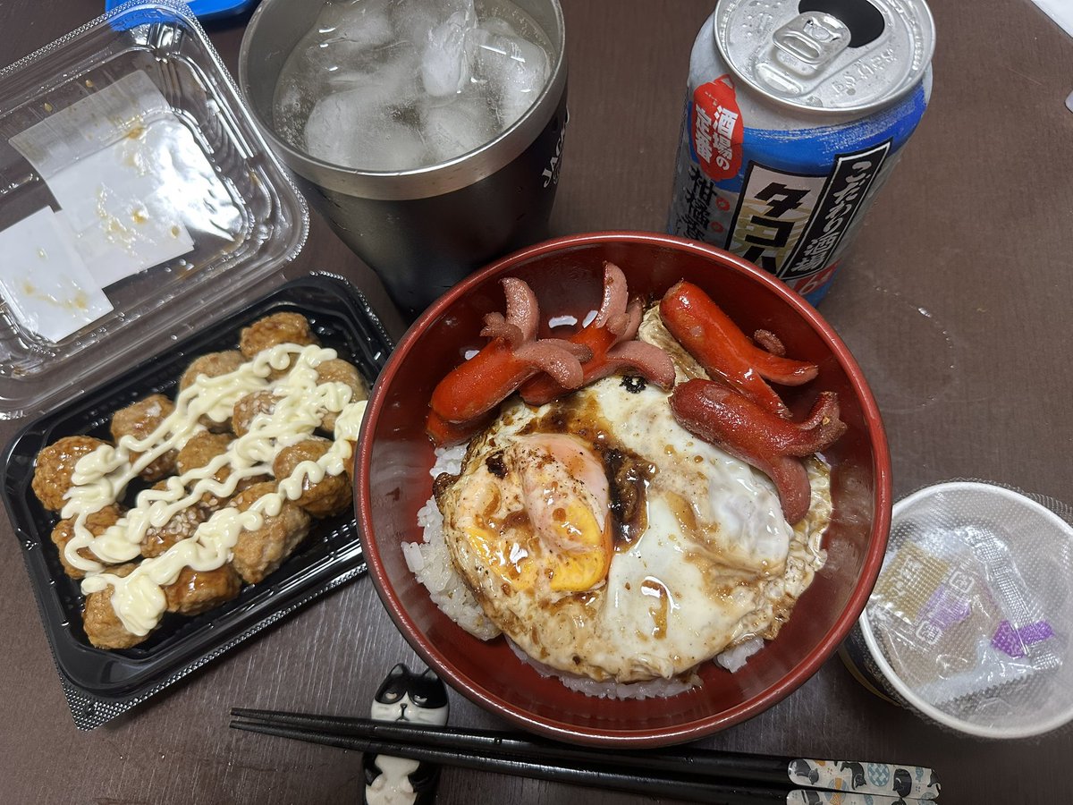 mugizaka666's tweet photo. 朝から飲んだり食ったり巻いたり…
ようやく食事
こういうので良いんだよ https://t.co/dTLywOPdeo