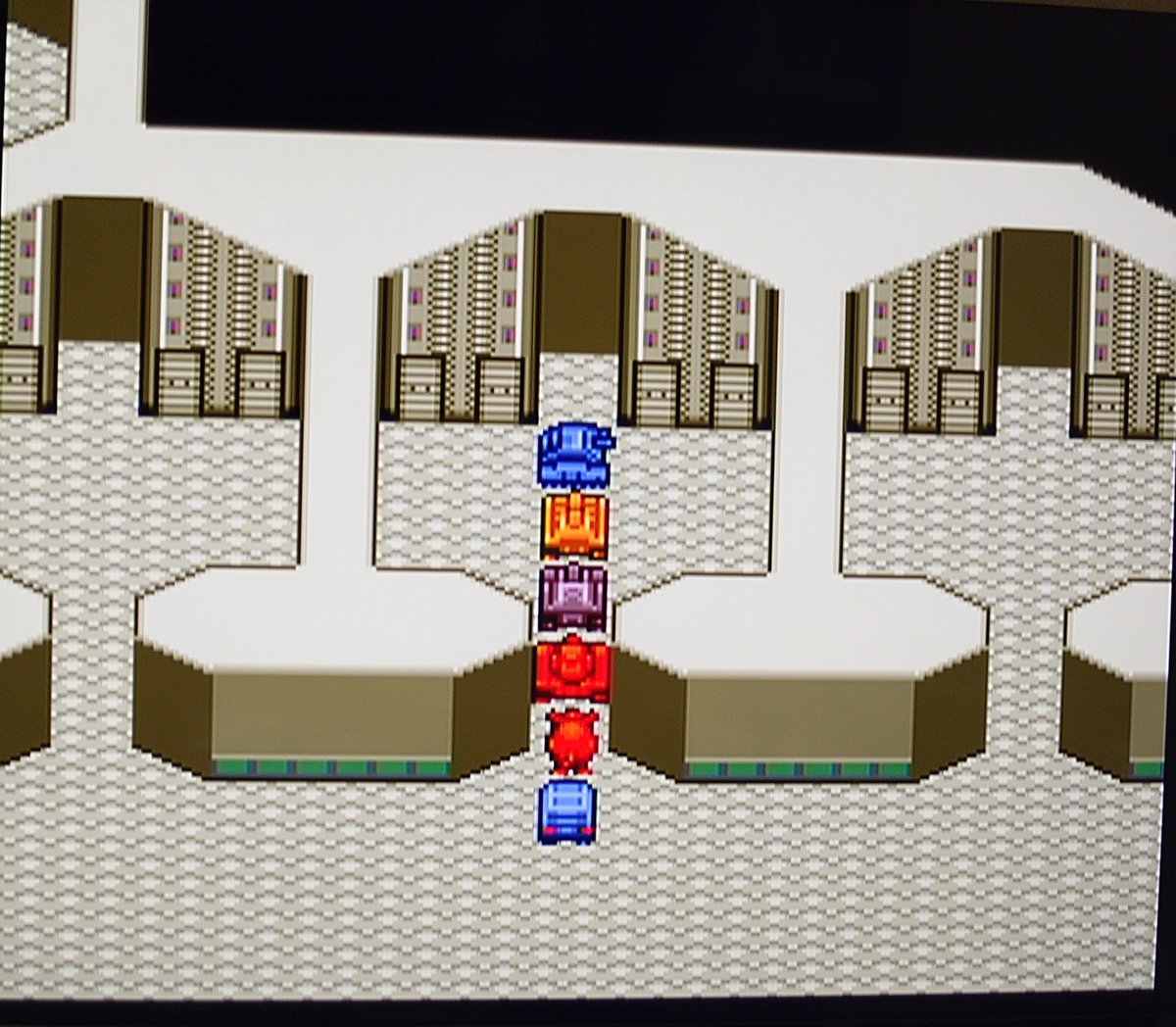 CrySysTeitoku's tweet photo. 実機プレイではテッドブロイラ���倒した勢いで一気にクリアして、翌朝にはセーブデータ飛んだからろくに触れなかったエレファントだ。
じっくりいじろう…にも、敵はラスダンの敵とラスボスくらいだが。 https://t.co/k6eaPKXCxF