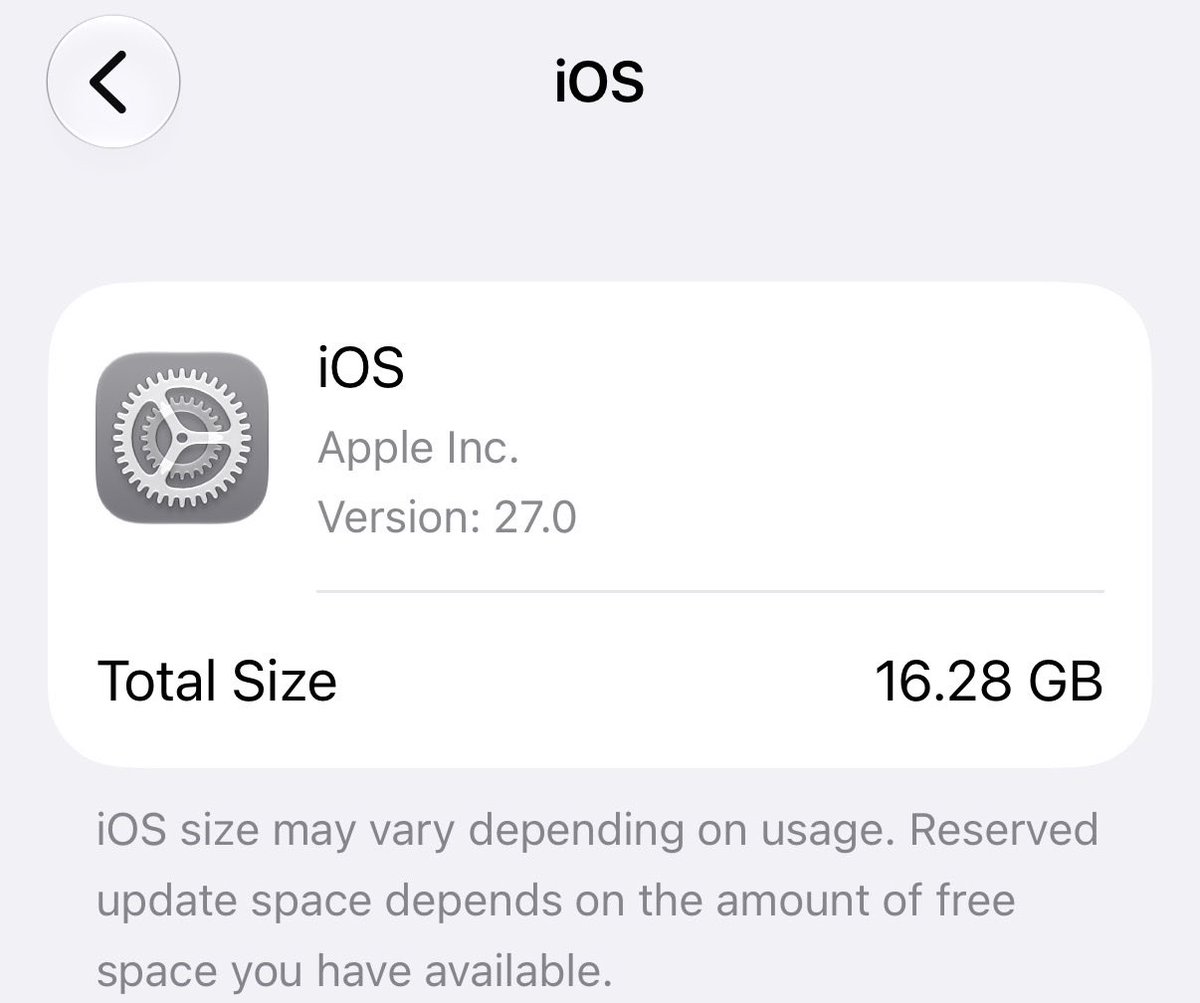 yubilip_'s tweet photo. ใครเมมมือถือเต็มลองเช็คว่า ios บวมหรือเปล่านะทุกคน เรากดปิด automatic updates ได้พื้นที่กลับมาครึ่งนึงเลย https://t.co/NVnPEN6jm5