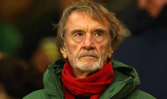 TheElitePundit's tweet photo. I think it’s time Jim Ratcliffe starts getting called out directly by name. 

He strikes me as someone with a very fragile ego. 

Don’t say “INEOS”. Get Jim Ratcliffe trending. 

This is also his mess. Time he realizes it. https://t.co/YFoe3WEdbq