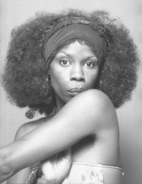 carmiette's tweet photo. her name was ola hudson, she was a fashion and costume designer, not just "david bowies girlfriend" or "slash's mother". https://t.co/XXZfDWLw9U