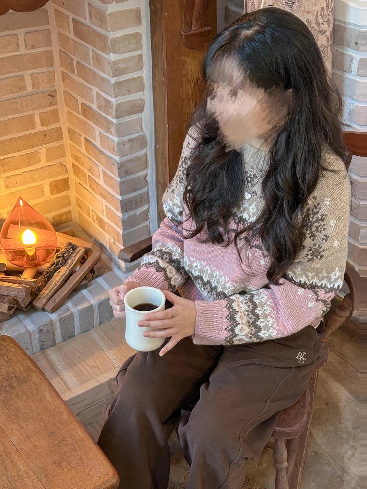 ttunangsie's tweet photo. 5. 맹꼬 - 라플란드 스웨터
→ 데일리니팅얀 - 샬롯 샘플색상 5합

6. 할리데이 니팅클럽 - 린 뷔스티에
→ 솜솜뜨개 - 젤라또 네이비 1합

7. 우연히뜨다 - 그래니 썸업 반다나
→ 요나와 작은 보석들 - 너의 순수한 면

8. 김대리 - 로우키 가디건
→ 바늘이야기 - 로바울튜브 머스캣 https://t.co/YnAPNpNpz1