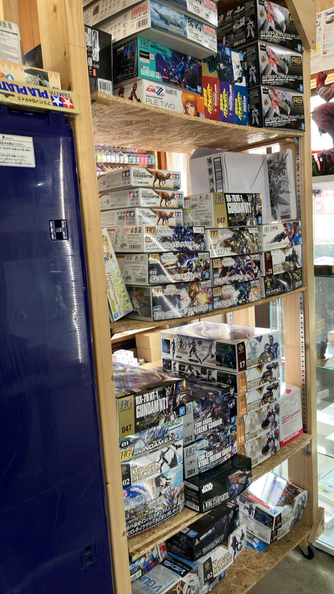 38model77's tweet photo. シルバーウィークの38モデル

通常営業🈺でお待ちしております^_^

連休中はペイントしに来てくれる方が多くて楽しいです^_^

ペインターライセンス締切は27日までです。

参加されます方は頑張ってください🫡
楽しみにしております^_^

#38モデル https://t.co/Ai9ZKV1k86