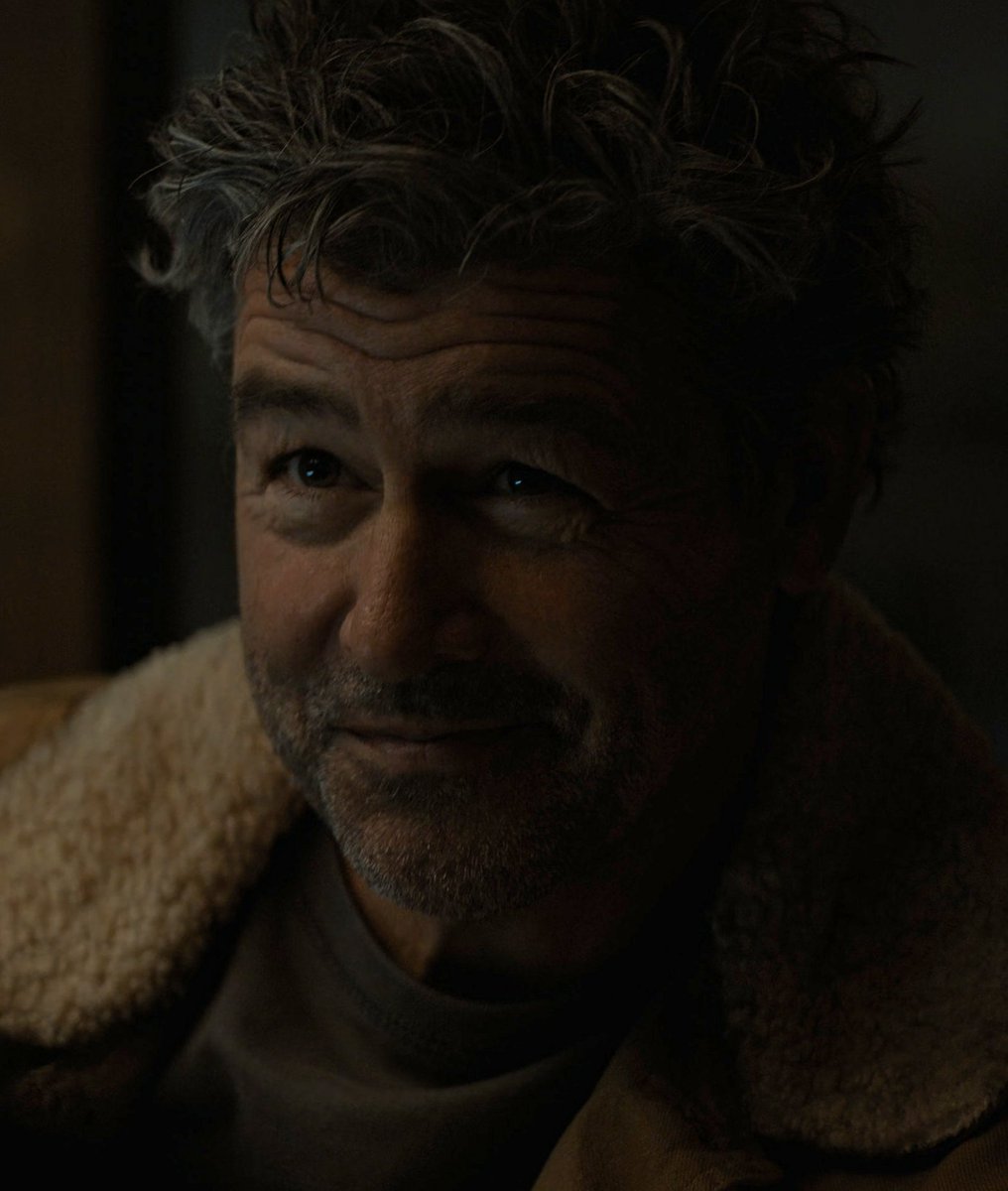 menarchivee's tweet photo. Ep 6 Laterns Hal Jordan - Kyle Chandler https://t.co/gDBvfOgdb0