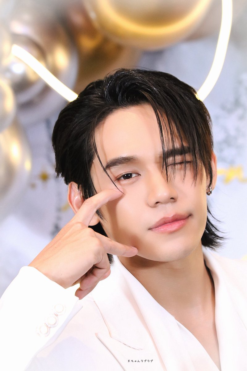 ohchanraburabu's tweet photo. เขาทำให้นี้มีแรงแบกกล้องไปหา https://t.co/YsXnsVvlSX