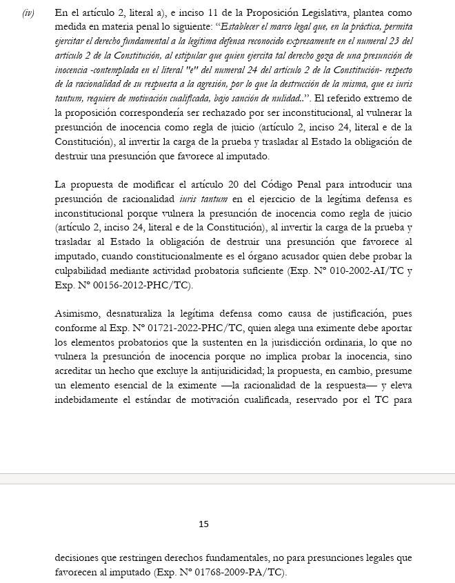 cviguria's tweet photo. Lo que se viene... 

Informe de opinión consultiva de César Landa que ha sido enviado a Giannina Avendaño, presidenta de la Comisión de Constitución de la cámara de diputados concluye que el proyecto de delegación de facultades legislativas no es "constitucionalmente admisible" por su amplitud de temas por lo que caería en la "desnaturalización" de la delegación y que la convierte en una "habilitación general para legislar". 

Un tema que me llama la atención es el análisis de puntos que Landa considera inconstitucionales: intervención de las FF.AA. en penales, equiparación de organización criminales con terroristas, presunción de racionalidad en la legítima defensa, el silencio administrativo positivo en evaluación ambiental, prevalencia sobre derechos indígenas, entre otros que coinciden con posición de expertos de la ONU que se pronunciaron recientemente.