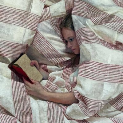 aSm97m's tweet photo. من ألذ المشاهد للعين 
مشهد القارئ و هو يَنكبّ في كِتابه بِصمتْ https://t.co/ckXsrL40cc
