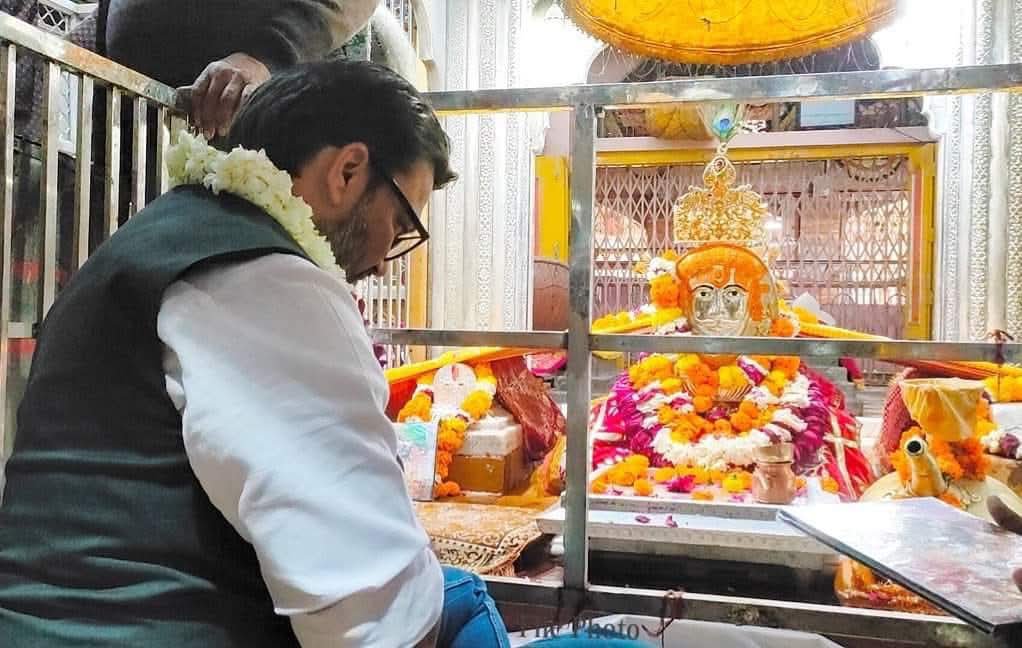 _Team_LS's tweet photo. लोकदेवता बाबा रामदेव जी की दशमी की हार्दिक बधाई और शुभकामनाएं।
बाबो सबकी भली करें🙏 https://t.co/90iXATS0Zb