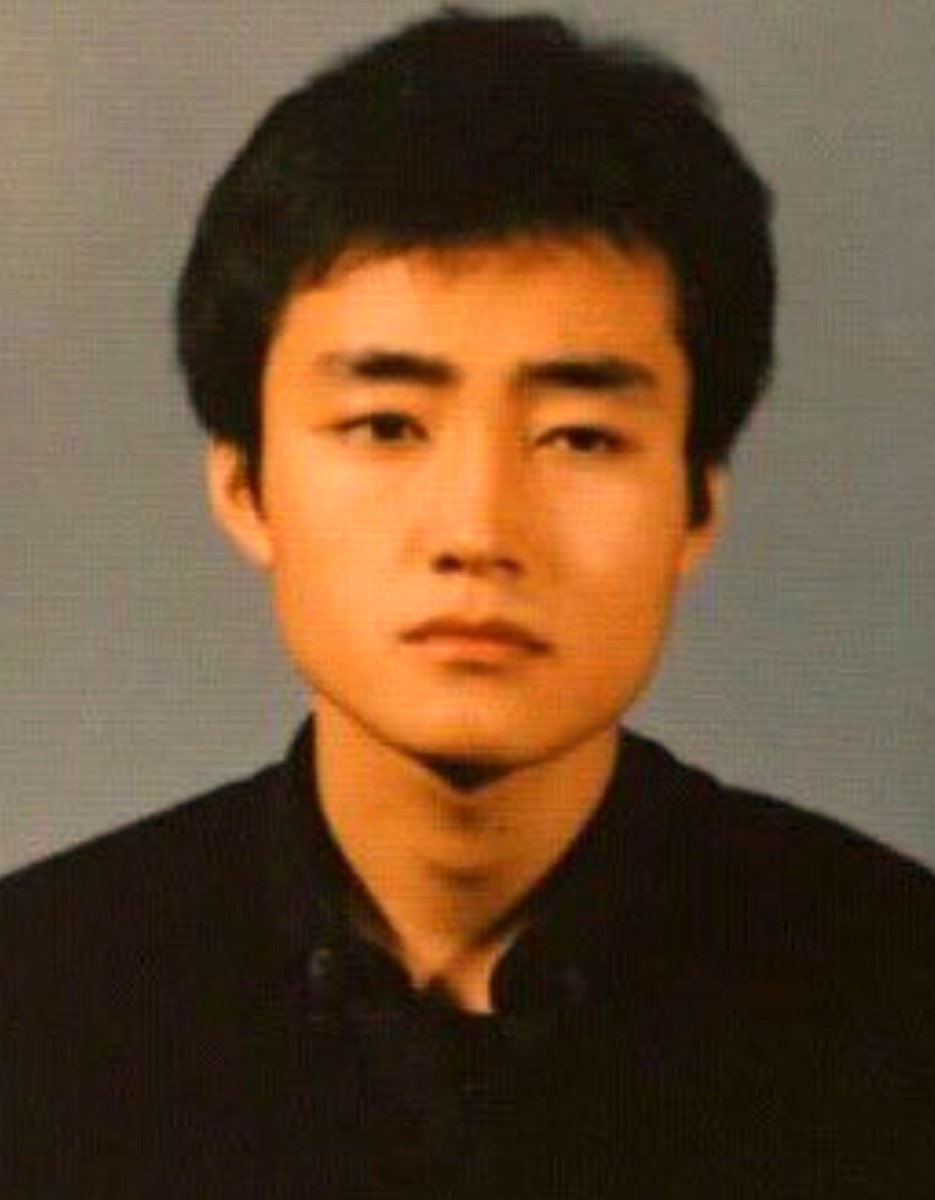 7withluv__'s tweet photo. god bless his dad's genetics. https://t.co/Lw71O8K2OQ