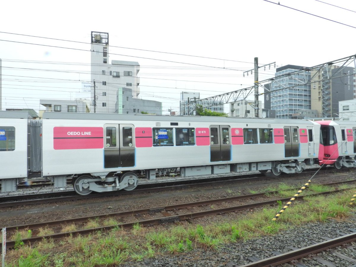 tamk4520's tweet photo. 都営大江戸線 12-600形 甲種輸送
12-971F 12-971
仮台車 NT66台車
NO.334 製造年月 2017年10月
全般検査 平成29年10月 日本車両製造
TR223F 改 G 製造番号 93849
製造年月 平成5年8月
#甲種輸送 #大江戸線 #都営 #銘板 #電車 #日本車両製造 #沼津 #三菱電機 #仮台車 #NT66 #地下鉄 https://t.co/DBXLyRKuHV