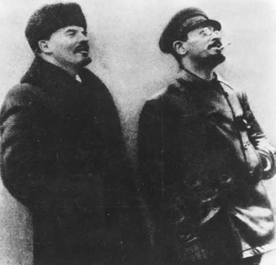 ultraesquerdist's tweet photo. Ideologias that describe me:

- Marxism
- Bolshevism
- Left Communism
- Internationalism https://t.co/eA0tFfcZzw