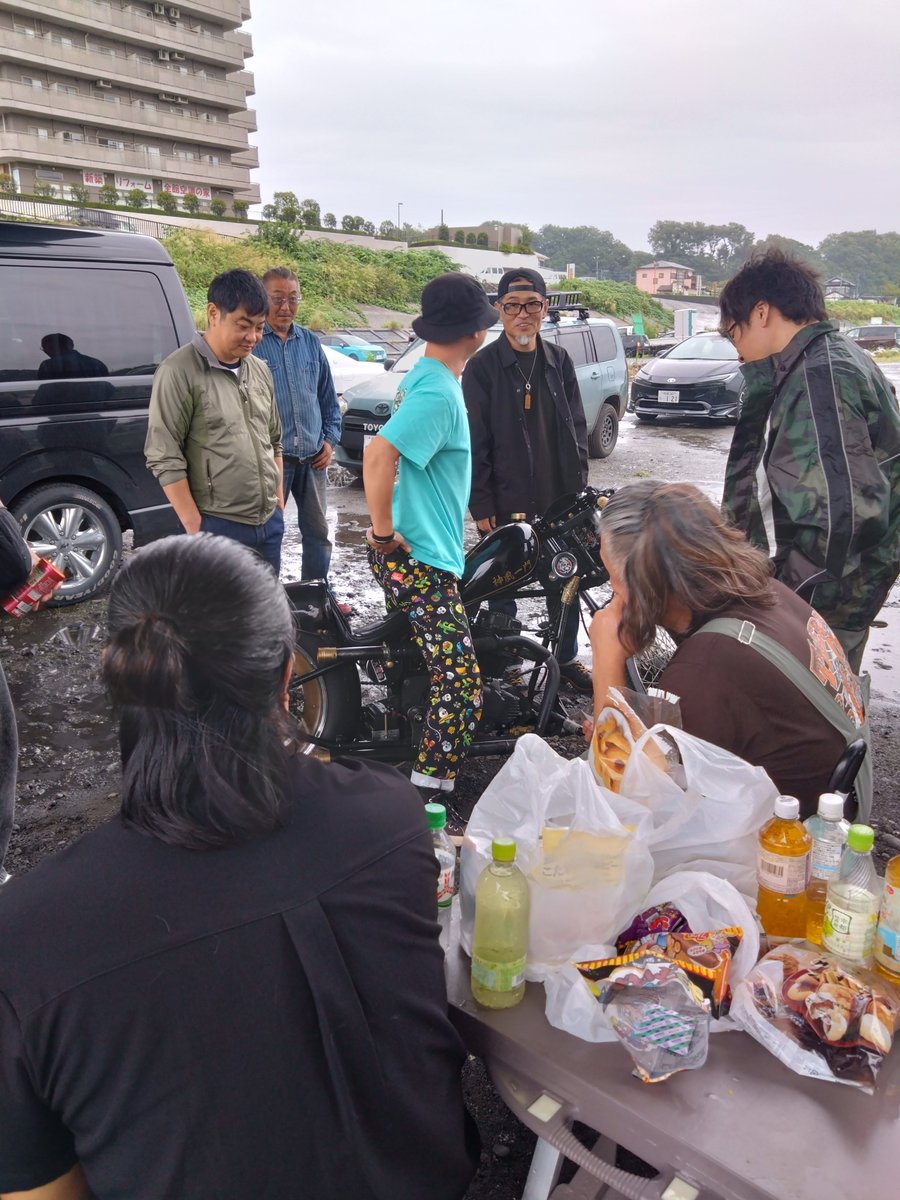 TON250TR's tweet photo. 今年も百鬼夜行、参加させて頂きました。
悪天候でもバイク無くても関係なく超絶に楽しかった✨
ありがとうございました。
そして、また来年に楽しみが増えた❗
そこだけは雨に感謝。 https://t.co/i1pTTTCQPa