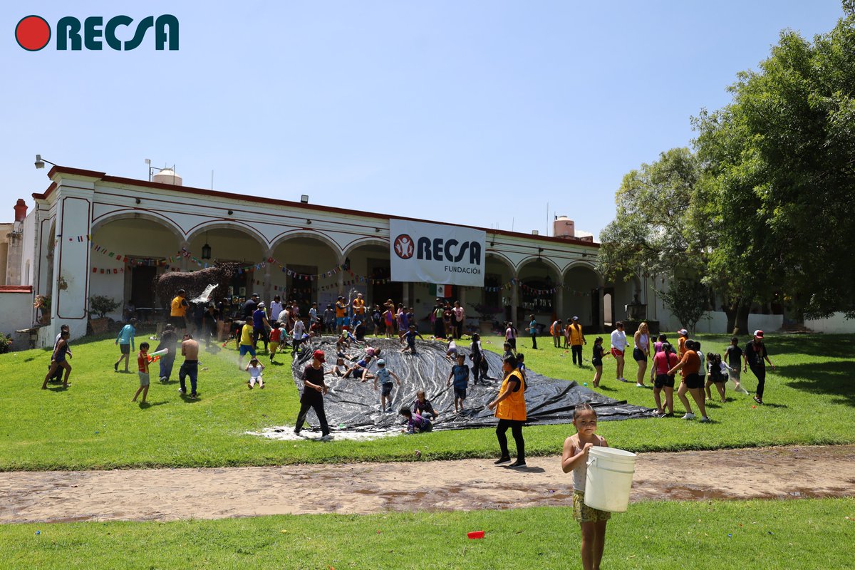 AndresAlanisP's tweet photo. Una beca apoya estudios. El deporte desarrolla disciplina. La cultura abre perspectivas.
En Fundación RECSA buscamos que cada iniciativa tenga un mismo objetivo: ampliar las oportunidades de niñas, niños y jóvenes.
#FundaciónRECSA #RECSAConstruyendoElFuturo https://t.co/lZJAalkm81