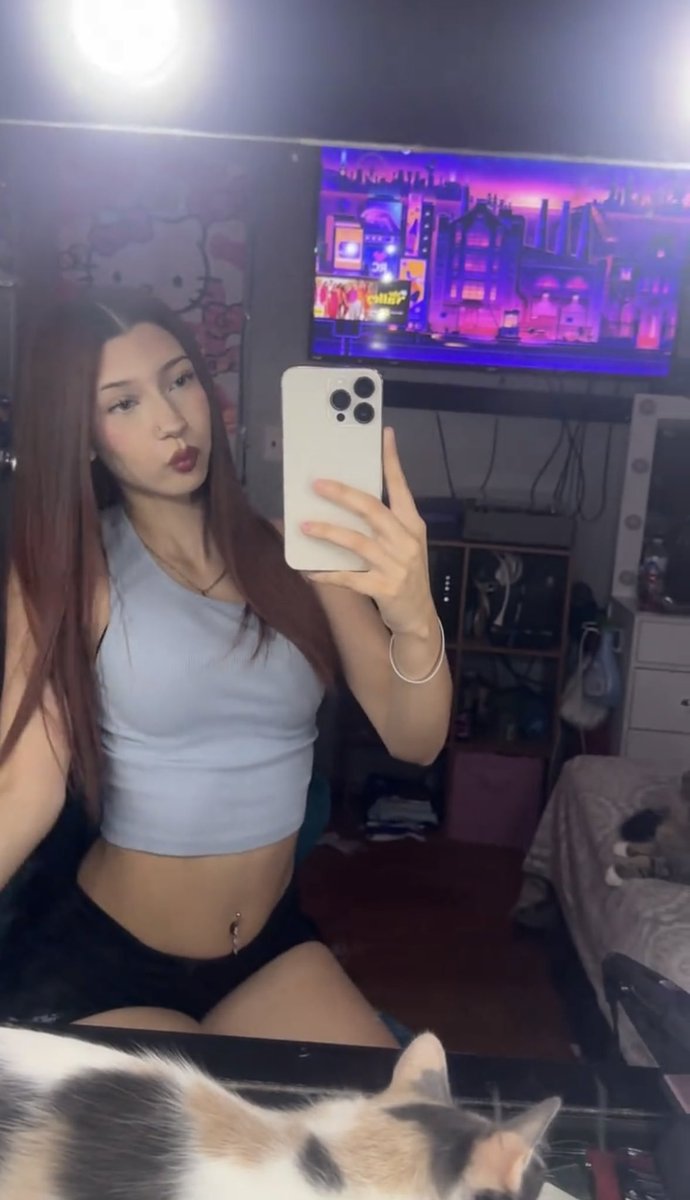 jaylineexposer1's tweet photo. Self submission. Sandra Maduro 18 and Tulare Cali @TFlakka9 https://t.co/2j53p51xPH