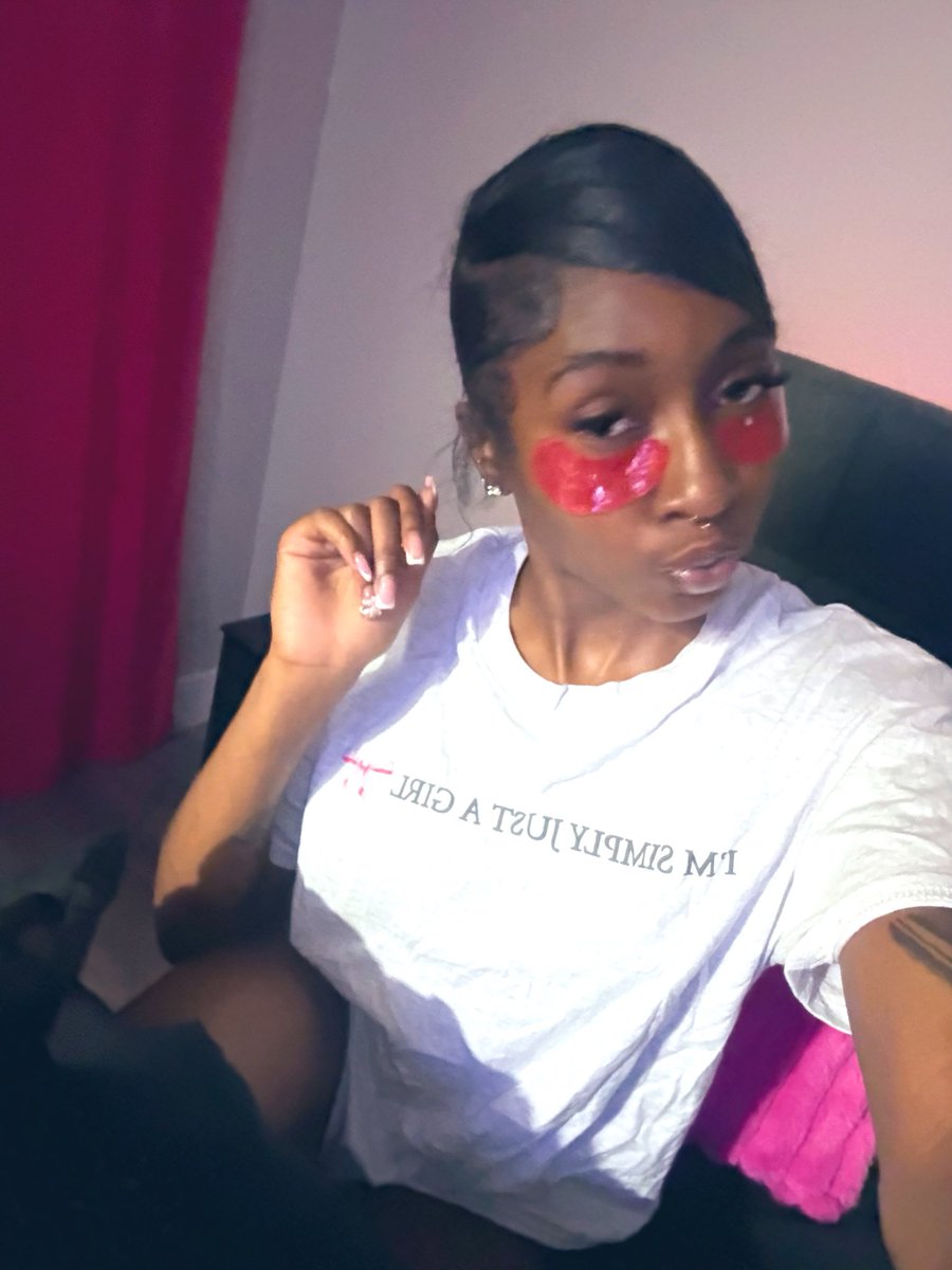 teeprettyasss's tweet photo. Idk these cute tho. https://t.co/RGopSHFauL