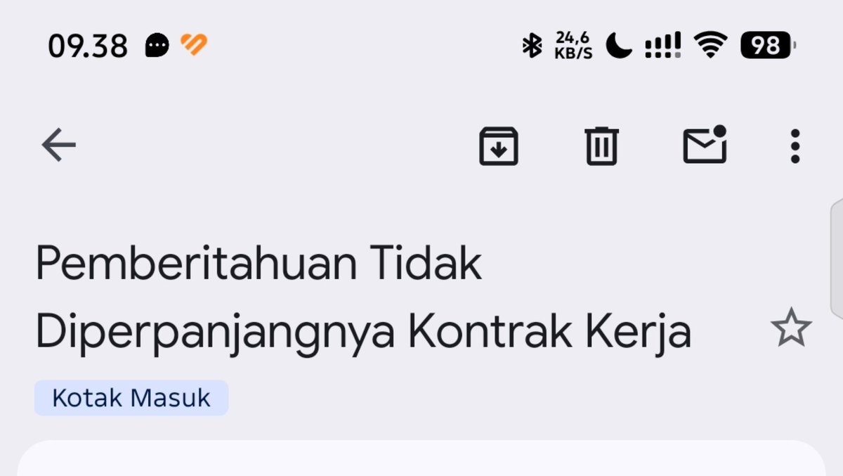 sand_pigg's tweet photo. Info loker kak :( https://t.co/mTcufPqRuE