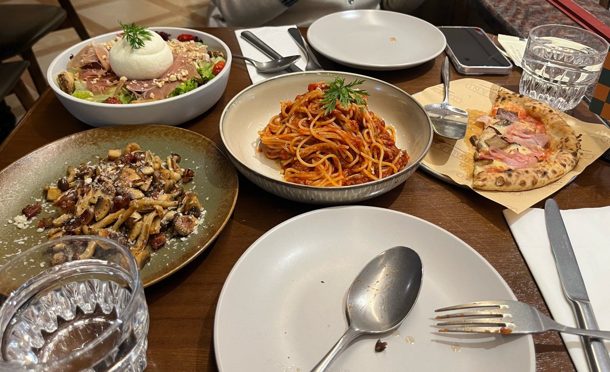 aji_ny's tweet photo. From taking 1hr to cook dinner alone to laughing while prepping meals with my kid every night. Small shifts make big warm vibes.， https://t.co/KCnw5fvH8l