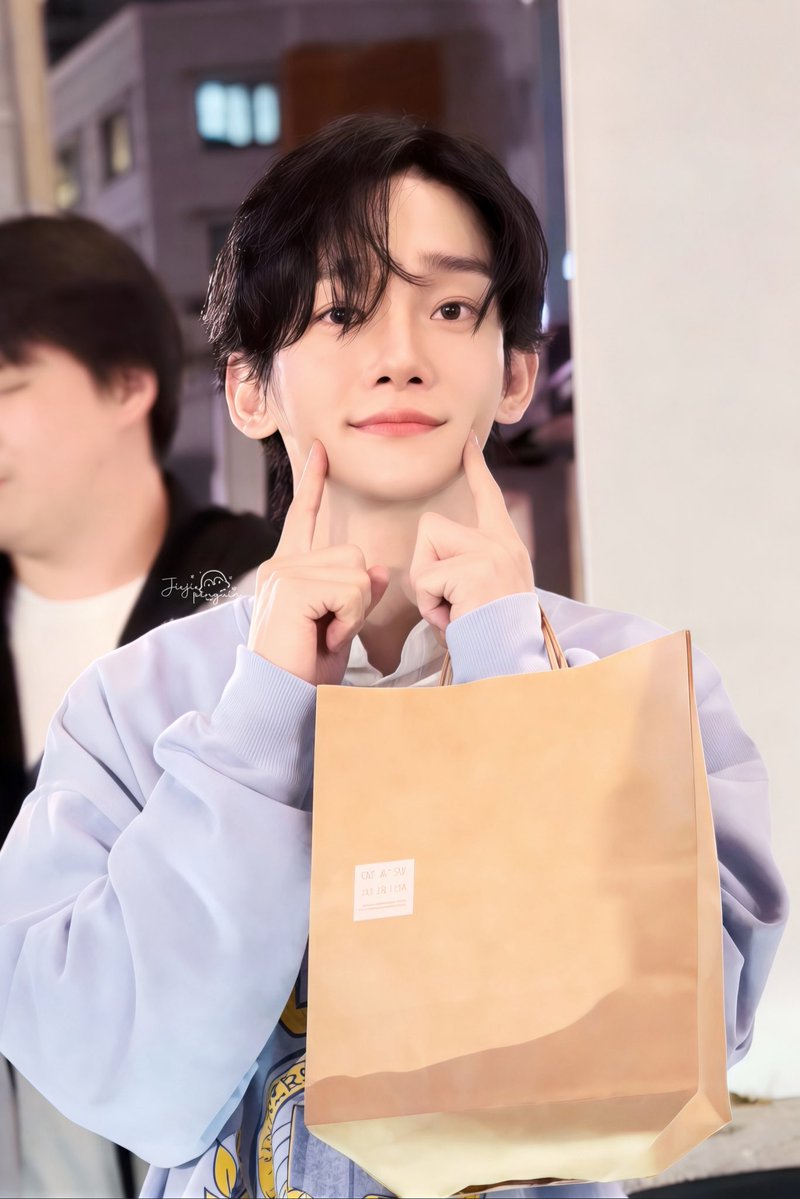 jiejie_penguin's tweet photo. 생일축하해요

#첸 #CHEN #종대 #김종대 #Jongdae #KIMJONGDAE #HappyChenDay
#HappyKimJongdaeDay https://t.co/QCjlj5Te0N