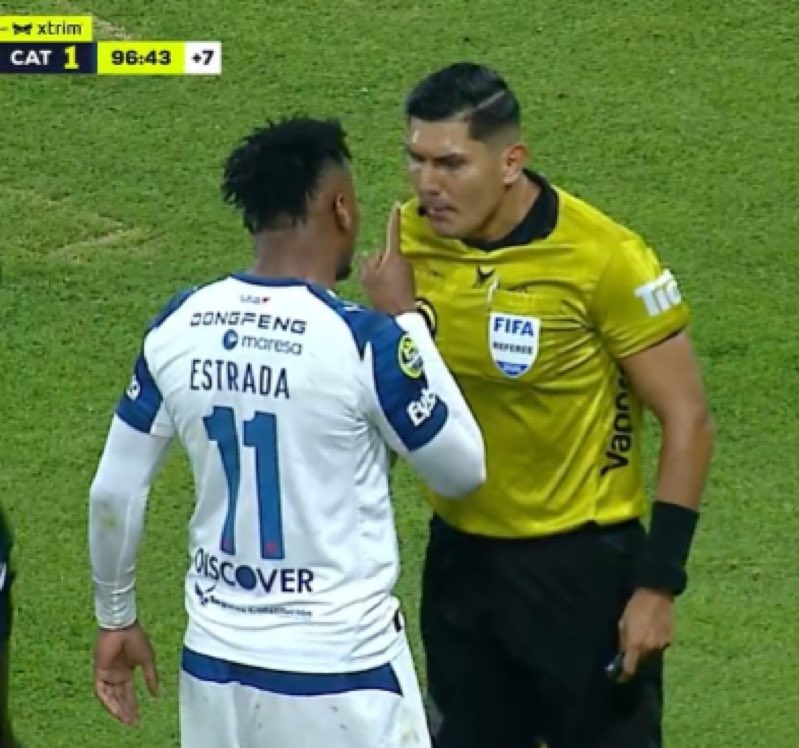ecualbo's tweet photo. Mi pana y yo después de la primera java. https://t.co/KTFV8X3nRU