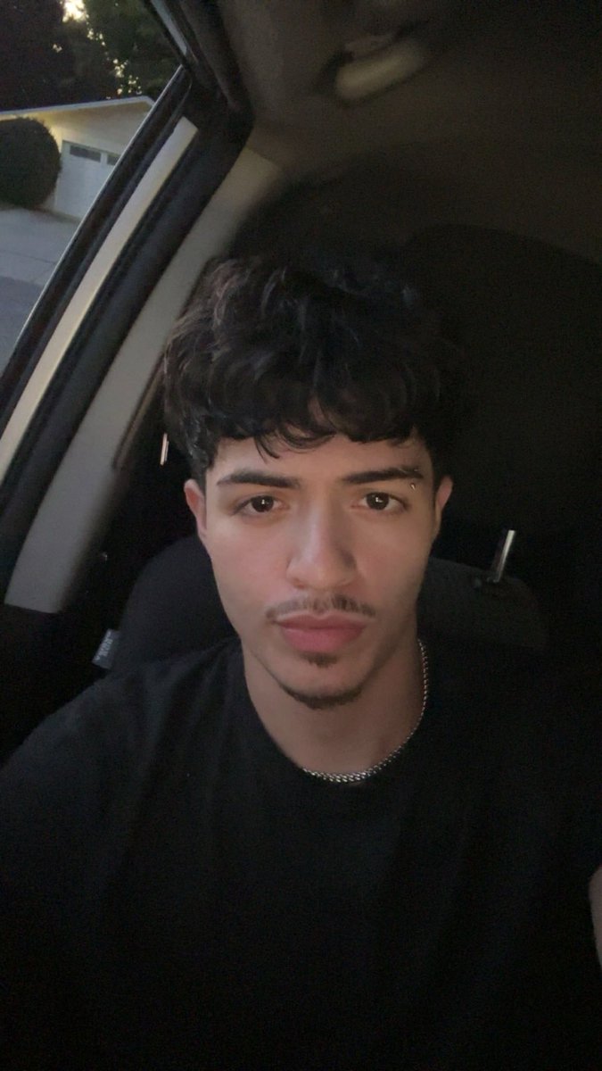 isaistea's tweet photo. Latinos do it better https://t.co/gfoxwJ1tAM