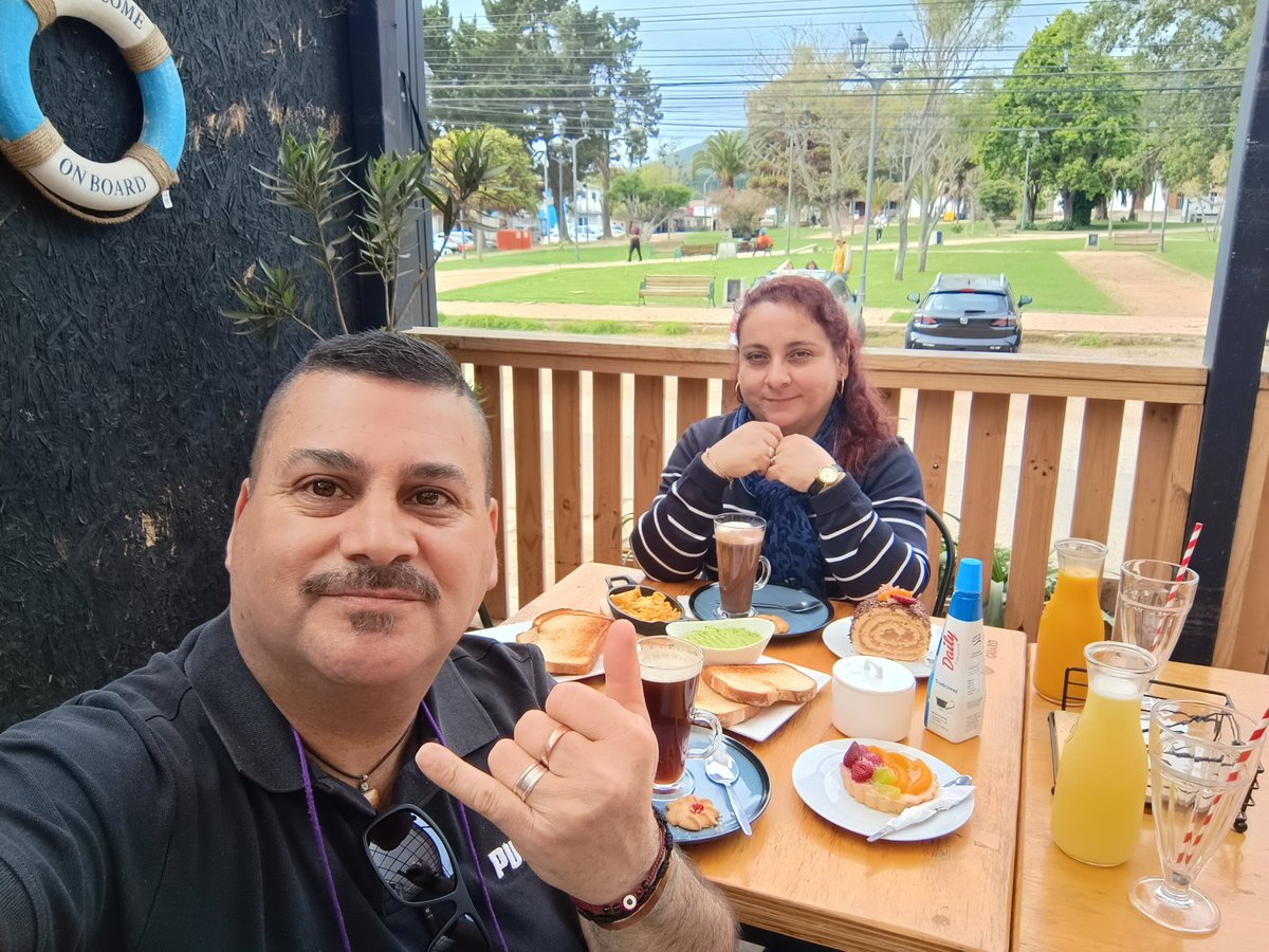 boban717's tweet photo. Desayuno de Reyes..... Almuerzo de Príncipes y Once de ❤️🔥🌹🖤 https://t.co/zZpSumzwrd