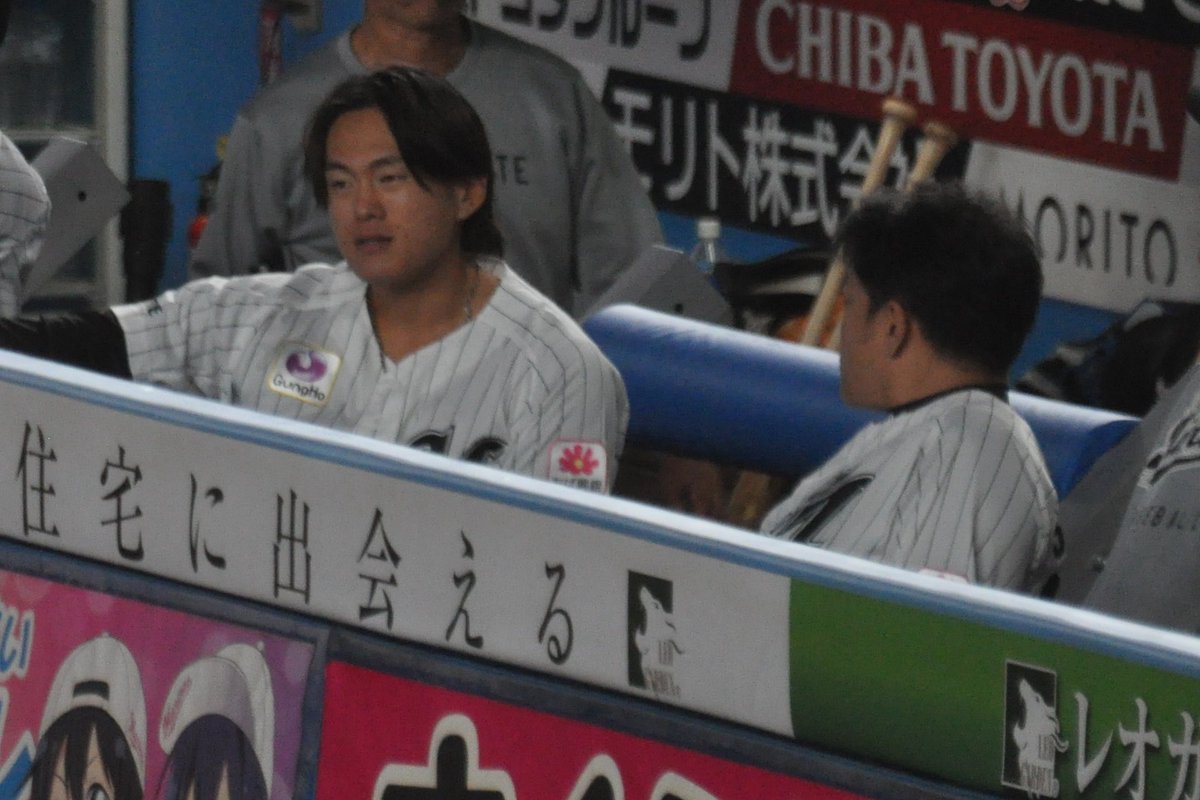_clm61's tweet photo. この日サブさんの隣にいたイメージ🤔
試合前もサブさんのお話聞いてた。
早くスタメン定着できるようになるといいね🙂‍↕️
 
2026.9.19
📍ZOZOマリンスタジアム
 #山本大斗  #千葉ロッテマリーンズ  #ChibaLotte https://t.co/loKeUwCBum
