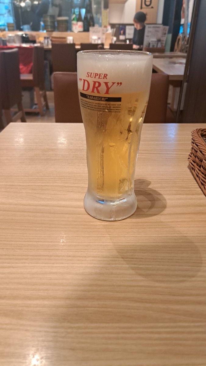 sinoparka's tweet photo. 9/15

その1

やまびこさんで仙台へ

到着してビールと牛タンを肉のいとうでいただきました https://t.co/TM1lRYKSxI