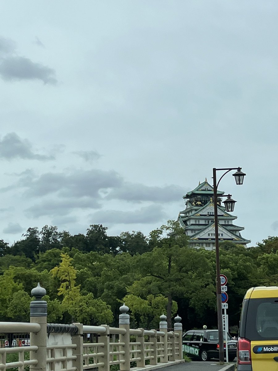 john5kge's tweet photo. 松田聖子Concert Tour 2026 Seiko's Fairyland @大阪城ホール(9/19.9/20)
ギター弾かせていただきました🎸
ツアー千穐楽&amp;記念すべき大阪城ホール100回目公演のステージに立てた事、そしてそこからの景色は一生忘れません。
本当にありがとうございました。
#松田聖子 
#seikomatsudaconcerttour2026 https://t.co/opUr8Xh4e1