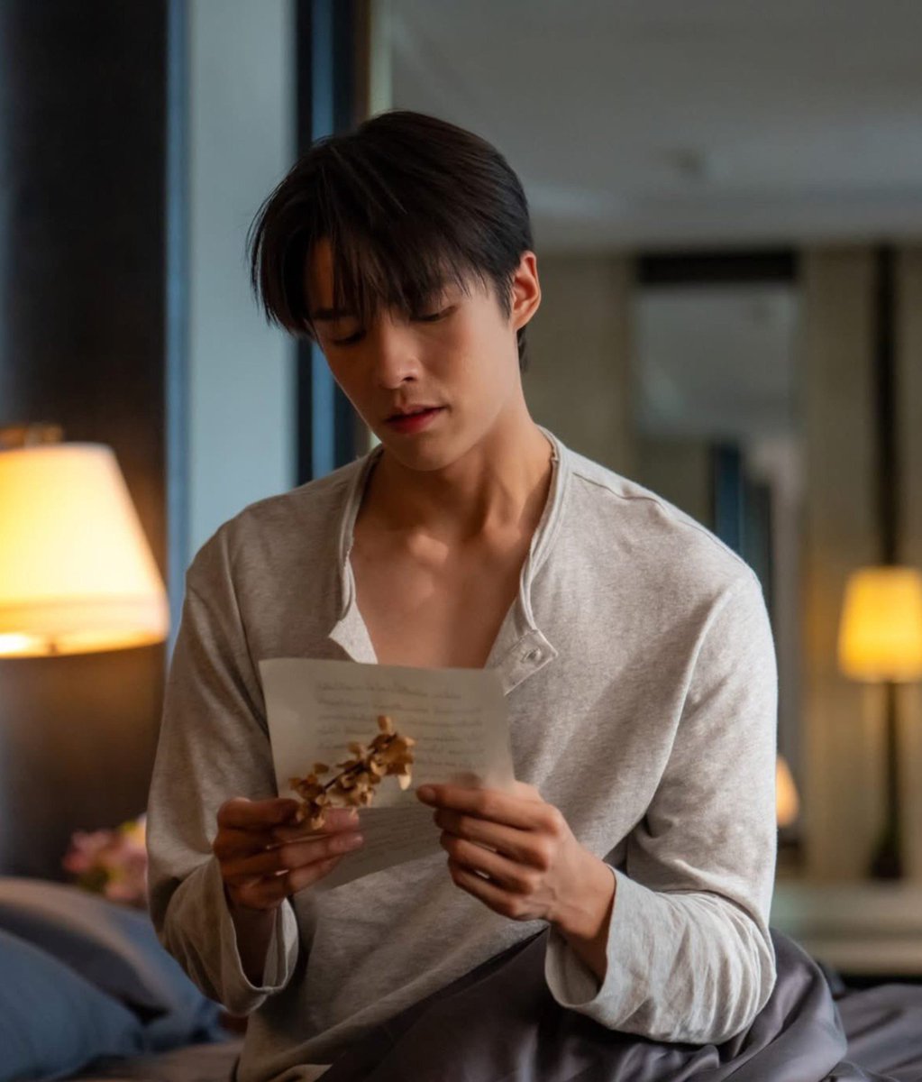 topminteeheng's tweet photo. the character                           his soft spot https://t.co/7F93hG3CVX
