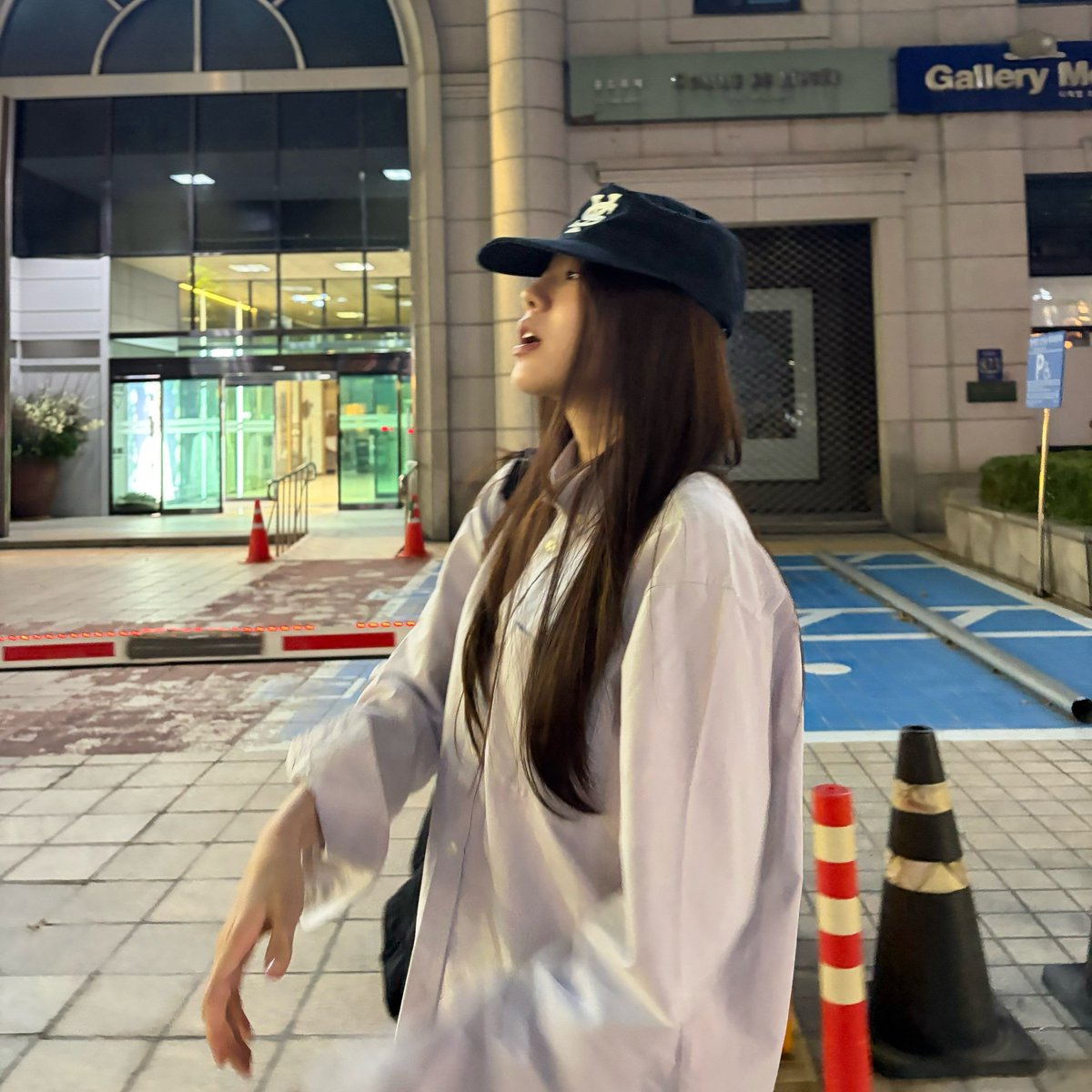 parkyouna1997's tweet photo. 가을좋다 https://t.co/jWwv7Z5WEA