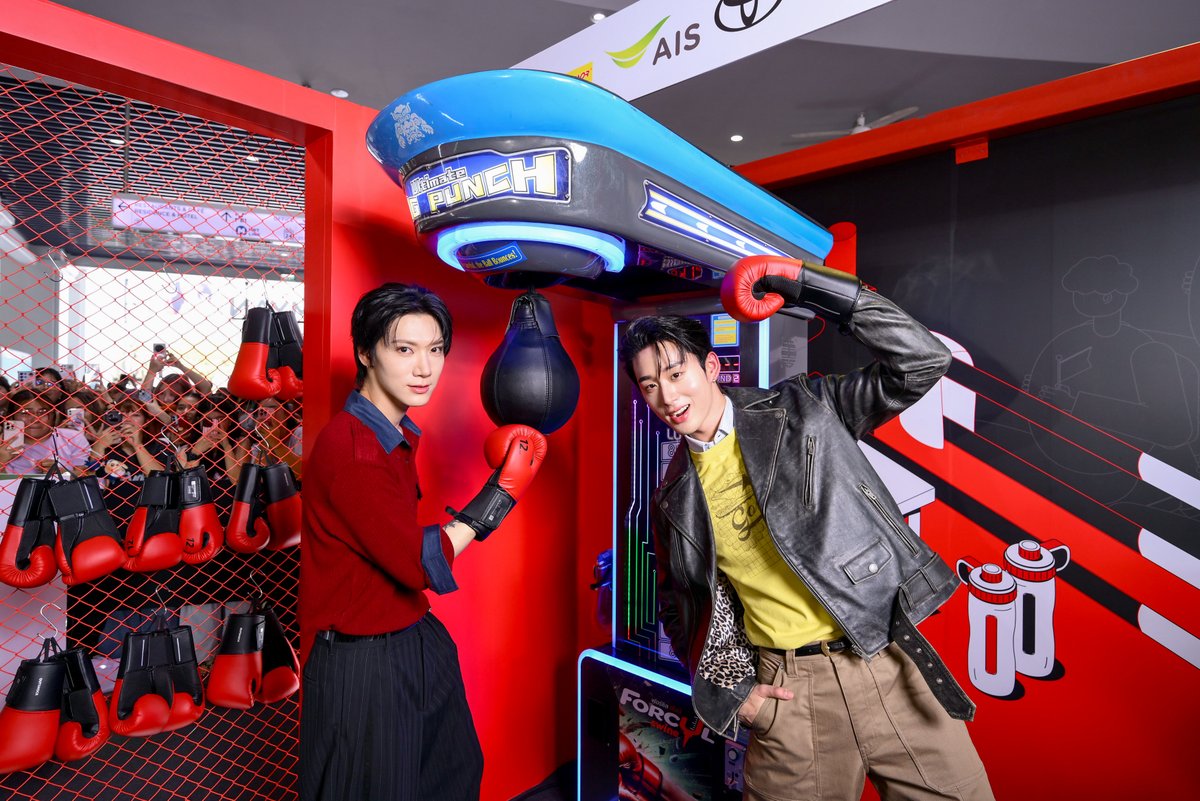 tingmonthly's tweet photo. รวมพลังเชียร์สุดมันส์! เปิดลาน"20th Asian Games Playground@Samyan Mitrtown" พร้อมเปิดตัว “เตนล์” - “เอส” 2 ตัวแทนแคมเปญ “#มากกว่ามหกรรมกีฬา ALL IN ASIAN GAMES”

19 กันยายน 2569 – การกีฬาแห่งประเทศไทย และกองทุนพัฒนาการกีฬาแห่งชาติ ชื่นชมพลังเอกชนหนุนทัพไทยหลากหลายมิติ จับมือ TOYOTA, AIS, PTT, COUNTERPAIN, SPONSOR, YAMAHA, GRAND SPORT และสามย่าน มิตรทาวน์ เปิด "20th Asian Games Playground@Samyan Mitrtown" ป๊อปอัพสเปซแห่งความสนุกและลานกีฬาไลฟ์สไตล์เชิงสร้างสรรค์ใจกลางเมือง ภายใต้แคมเปญ “#มากกว่ามหกรรมกีฬา ALL IN ASIAN GAMES” อย่างเป็นทางการ เพื่อสร้างประสบการณ์ร่วม และเปิดพื้นที่ให้ทุกคนได้มาทดลองเล่นกีฬาในรูปแบบที่ผสมผสานนวัตกรรมและไลฟ์สไตล์ความบันเทิงสุดสนุกเข้าไว้ด้วยกัน พร้อมเปิดตัว เตนล์ ชิตพล ลี้ชัยพรกุล ศิลปินระดับโลก และ เอส ศุภ สง่าวรวงศ์ นักแสดงดังอดีตฉลามหนุ่มทีมชาติไทย ในฐานะ 2 ใน 4 ตัวแทนคนรุ่นใหม่ประจำแคมเปญฯ ที่จะมาดวลแมตช์หยุดโลกสะบัดแร็กเก็ตในเกม Tennis Nintendo บนเวที ท่ามกลางเสียงเชียร์จากแฟน ๆ และผู้เข้าร่วมงาน อันเป็นส่วนหนึ่งในกิจกรรมภายใต้แคมเปญ “#มากกว่ามหกรรมกีฬา ALL IN ASIAN GAMES”สร้างประสบการณ์ ชม-เชียร์กีฬาเอเชียนเกมส์ ครั้งที่ 20 และเอเชียนพาราเกมส์ ครั้งที่ 5 “ไอจิ-นาโกย่า 2026 ประเทศญี่ปุ่น สื่อสารให้ทั้งแฟนชาวไทยและทั่วเอเชีย ได้ติดตามชมและสนุกไปกับมหกรรมกีฬาครั้งยิ่งใหญ่ของทวีปเอเชียไปด้วยกัน งานนี้เหล่าผู้ใหญ่ใจดีฟากการกีฬาเปิดพื้นที่ พร้อมเหล่าผู้บริหารภาคเอกชนทุกท่านนำบูธกิจกรรมมาสร้างความสนุกสนานต้อนรับเอเชียน เกมส์ ปีนี้

แฟนกีฬาไทยสามารถติดตามข่าวสาร รวมถึงความเคลื่อนไหวต่างๆ ของการแข่งขันได้ที่ Facebook Fanpage: SAT Thailand Sports Nation, Stadium TH ทุกช่องทาง และ The Standard Sport

#มากกว่ามหกรรมกีฬา #AllinAsianGames #ASG26AM #AichiNagoya2026 #AsianGames2026 #AsianParaGames2026