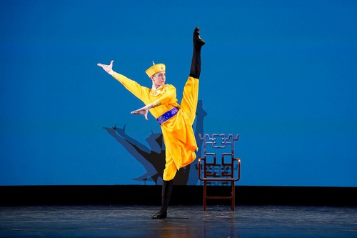 NguyenMari59175's tweet photo. 🤗🌻The International Classical Chinese Dance Competition restores the beauty and spirit of a lost human tradition.

🥳🌻Xem video đầy đủ tại đây: https://t.co/vJHG17R5w0

💞🌿 Shen Yun’s 2027 global tour schedule: https://t.co/PIf6ybTu0T https://t.co/AK3FGrFUoG