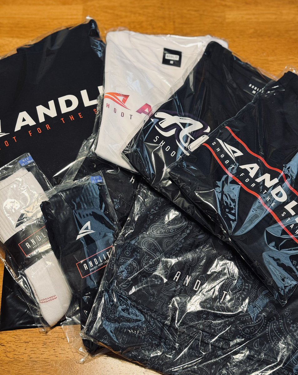 ilhb_gk's tweet photo. @andlit634
#ANDLIT
#アンドリット
#handball
#ハンドボール https://t.co/rpSsGI6akF