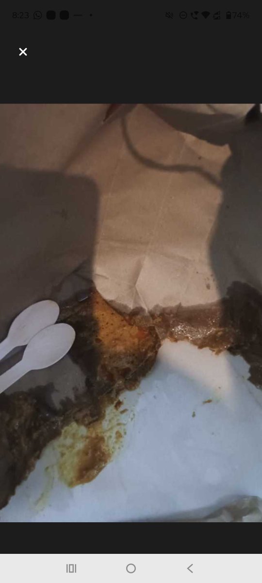 ashish3110's tweet photo. @deepigoyal @zomato @zomatocare 
Looks like AI Support Chatbot of Zomato is blind to recognise an image. Yesterday, I have ordered a food delivery from Zomato. All gravy was spilled in the package but while raising it to help. Chatbot is unable to recognise it.@BandBajaateRaho https://t.co/gd5YlPEt67